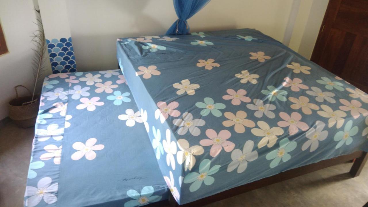 Pemuyan Mirissa70 Bed & Breakfast Екстериор снимка